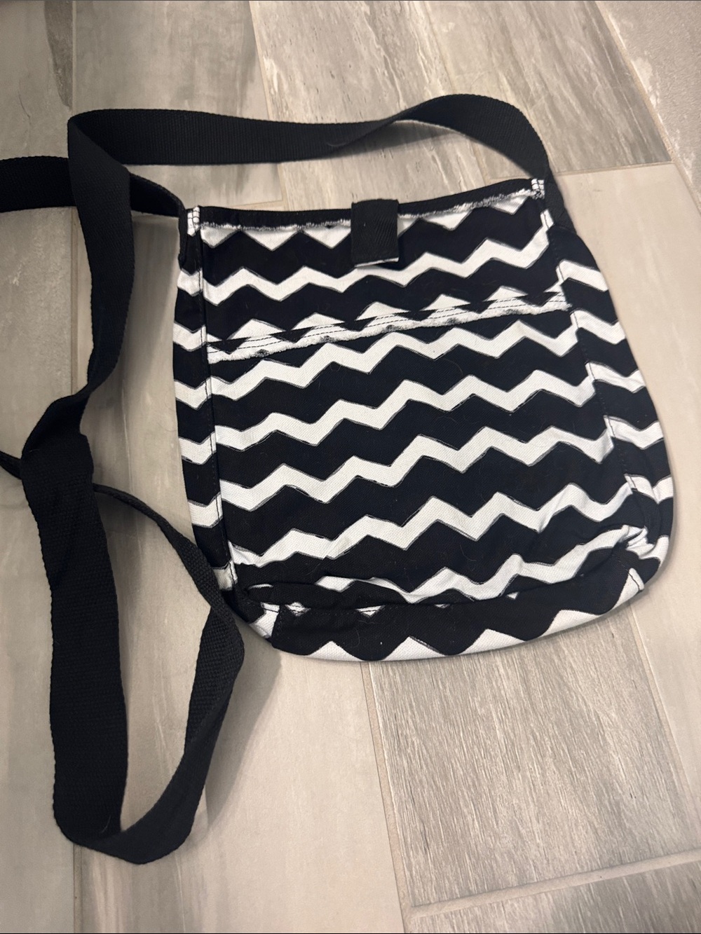 thirty-one Black & White Chevron Crossbody